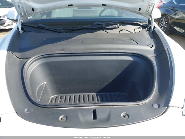 2021 Tesla Model Y Performance Dual Motor All-wheel Drive მანქანა იყიდება აუქციონზე, vin: 5YJYGDEF0MF146442, აუქციონის ნომერი: 44823683