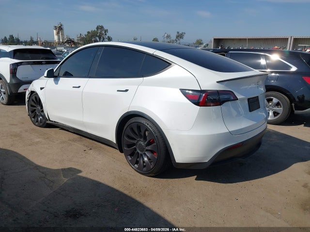 2021 Tesla Model Y Performance Dual Motor All-wheel Drive მანქანა იყიდება აუქციონზე, vin: 5YJYGDEF0MF146442, აუქციონის ნომერი: 44823683