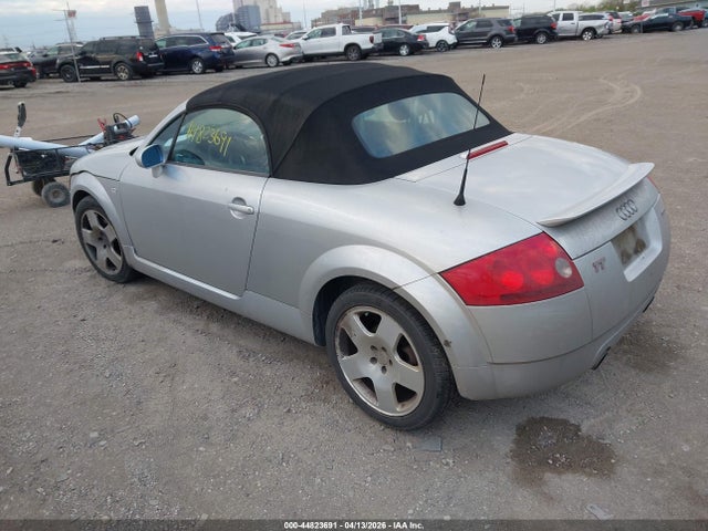 2001 AUDI TT TRUUT28N111036804 Photo 2
