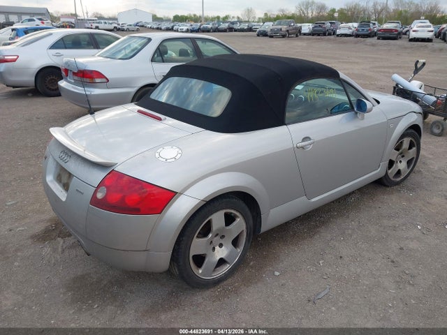 2001 AUDI TT TRUUT28N111036804 Photo 3