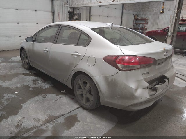 44823713 :رقم المزاد ، 3KPFL4A71JE255754 vin ، 2018 Kia Forte Lx مزاد بيع