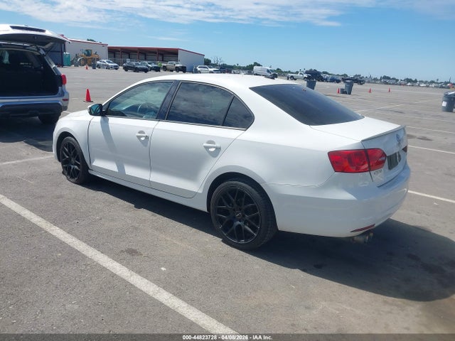 Продажа на аукционе авто 2012 Volkswagen Jetta 2.5l Se, vin: 3VWDX7AJ6CM385446, номер лота: 44823728