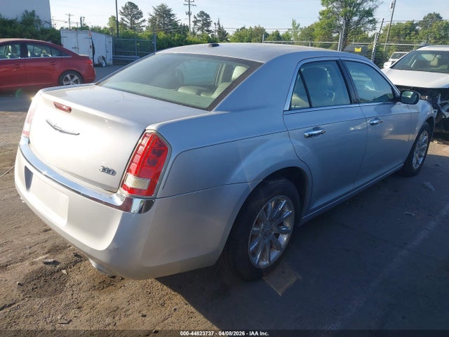 2011 CHRYSLER 300 2C3CA5CG8BH614149 Photo 3