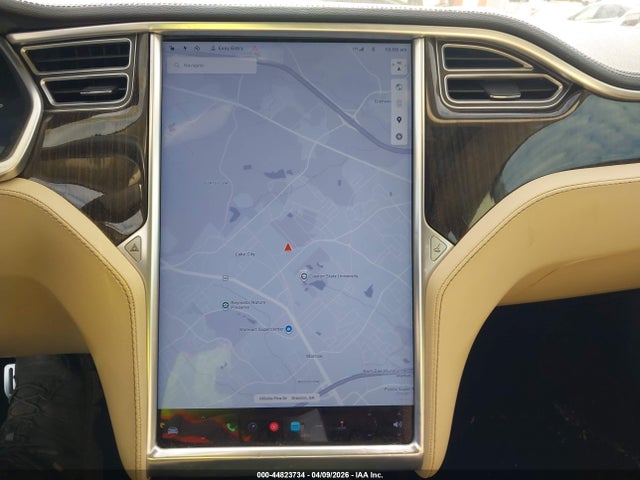 44823734 :رقم المزاد ، 5YJSA1CP3DFP23840 vin ، 2013 Tesla Model S Performance مزاد بيع
