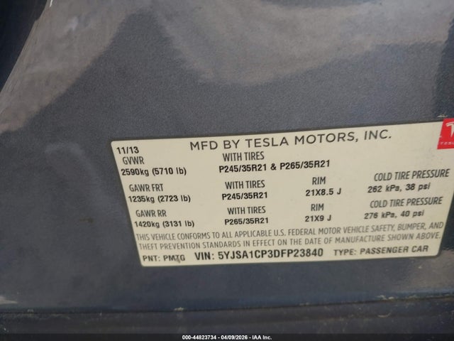 44823734 :رقم المزاد ، 5YJSA1CP3DFP23840 vin ، 2013 Tesla Model S Performance مزاد بيع