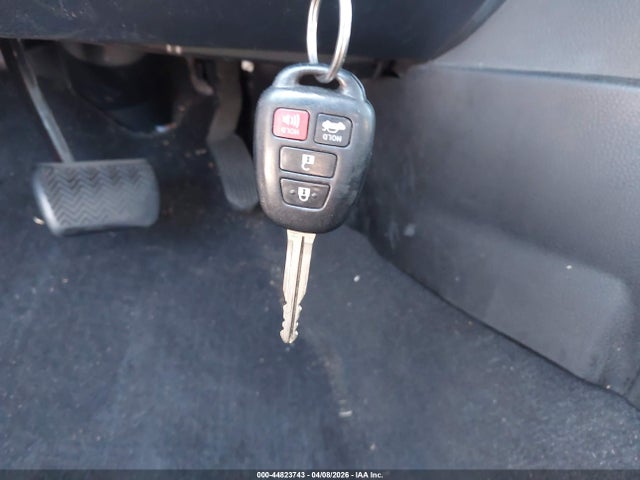 Toyota Corolla Le Plus 2016 5YFBPRHEXGP366797 Image 11