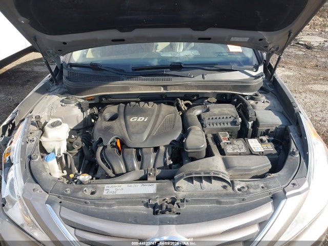 2014 Hyundai Sonata Gls მანქანა იყიდება აუქციონზე, vin: 5NPEB4AC4EH878668, აუქციონის ნომერი: 44823747