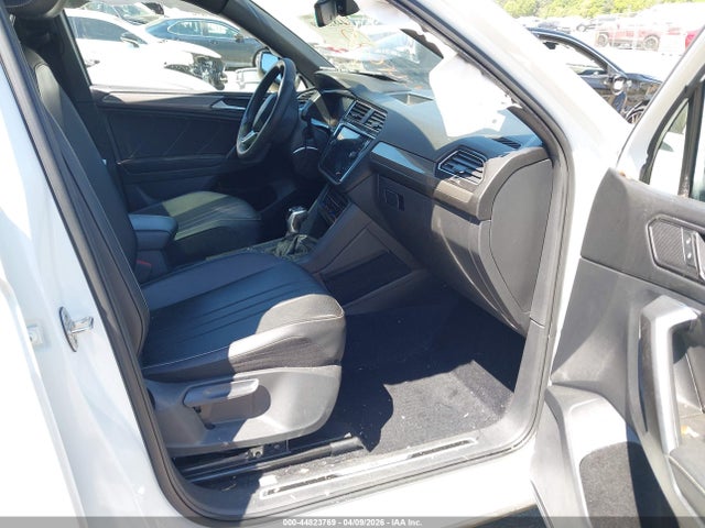 Aukcja sprzedaży 2022 Volkswagen Tiguan 2.0t Se R-line Black, vin: 3VVCB7AX7NM121206, numer aukcji: 44823769