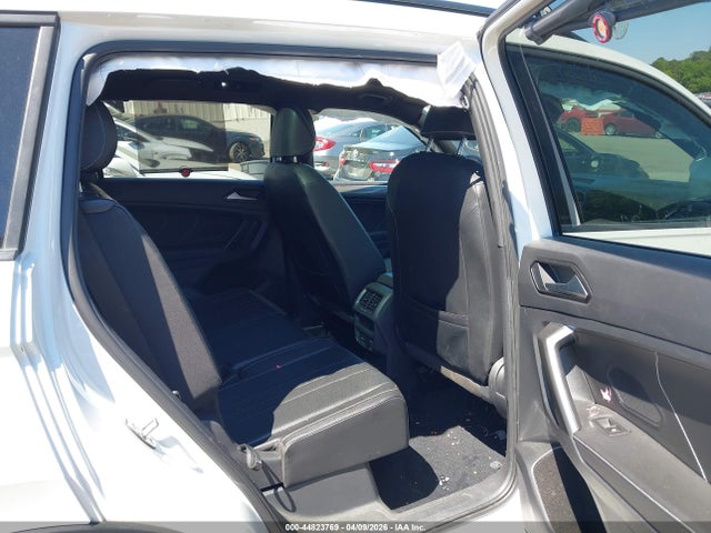 Aukcja sprzedaży 2022 Volkswagen Tiguan 2.0t Se R-line Black, vin: 3VVCB7AX7NM121206, numer aukcji: 44823769