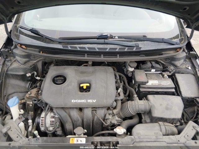 44823797 :رقم المزاد ، 3KPFK4A7XHE020783 vin ، 2017 Kia Forte Lx مزاد بيع
