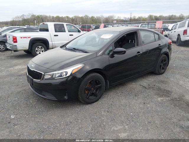 44823797 :رقم المزاد ، 3KPFK4A7XHE020783 vin ، 2017 Kia Forte Lx مزاد بيع