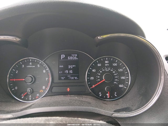 44823797 :رقم المزاد ، 3KPFK4A7XHE020783 vin ، 2017 Kia Forte Lx مزاد بيع