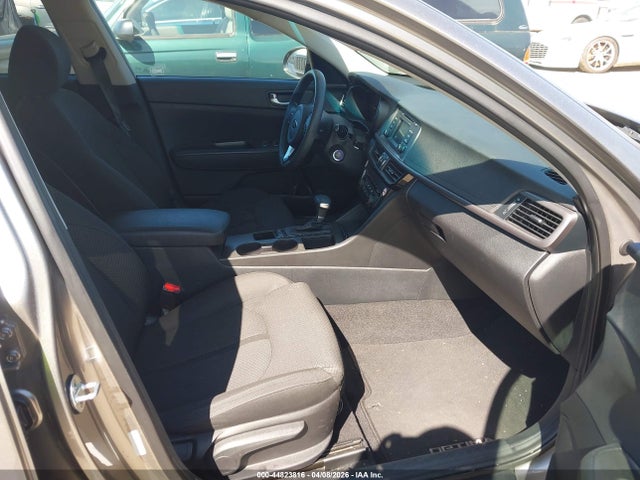 Продажа на аукционе авто 2016 Kia Optima Lx, vin: 5XXGT4L32GG112276, номер лота: 44823816