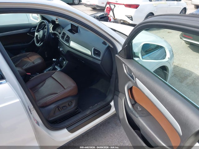 2015 AUDI Q3 WA1BFCFS2FR006530 Photo 4