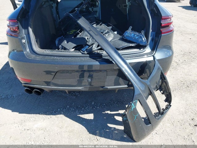 Aukcja sprzedaży 2017 Porsche Macan Gts, vin: WP1AG2A59HLB50719, numer aukcji: 44823834
