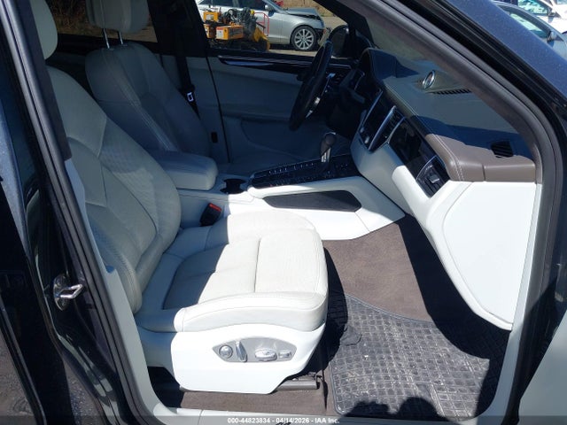 Aukcja sprzedaży 2017 Porsche Macan Gts, vin: WP1AG2A59HLB50719, numer aukcji: 44823834