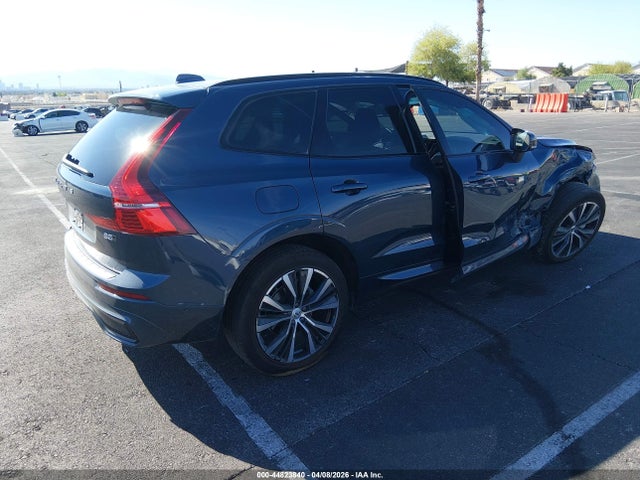 2025 Volvo Xc60 B5 Plus მანქანა იყიდება აუქციონზე, vin: YV4M12RC2S1225473, აუქციონის ნომერი: 44823840