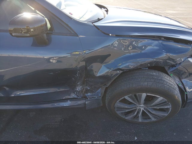 2025 Volvo Xc60 B5 Plus მანქანა იყიდება აუქციონზე, vin: YV4M12RC2S1225473, აუქციონის ნომერი: 44823840