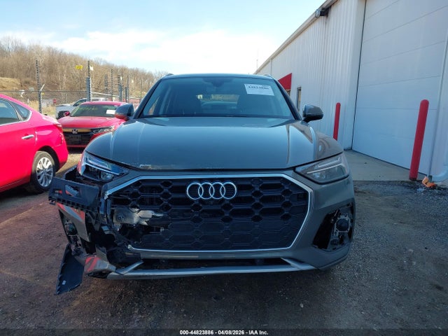 2024 Audi Q5 Premium Plus 45 Tfsi S Line Quattro მანქანა იყიდება აუქციონზე, vin: WA1EAAFY9R2067004, აუქციონის ნომერი: 44823886