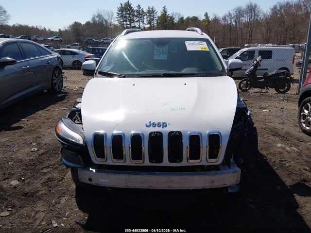 2016 Jeep Cherokee Latitude მანქანა იყიდება აუქციონზე, vin: 1C4PJMCBXGW359718, აუქციონის ნომერი: 44823906