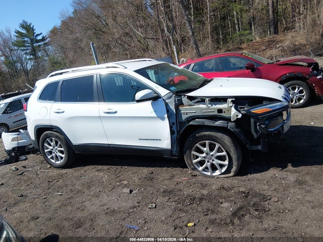 2016 Jeep Cherokee Latitude მანქანა იყიდება აუქციონზე, vin: 1C4PJMCBXGW359718, აუქციონის ნომერი: 44823906