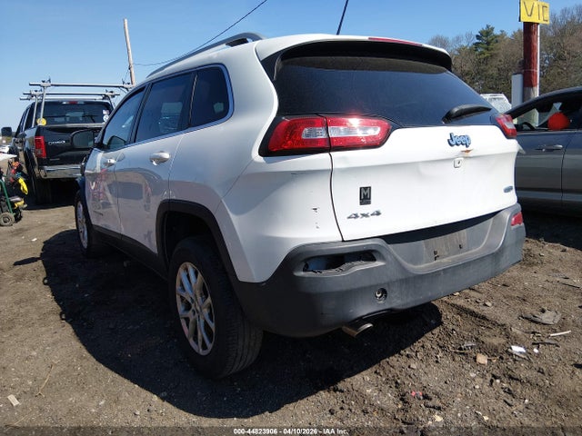 2016 Jeep Cherokee Latitude მანქანა იყიდება აუქციონზე, vin: 1C4PJMCBXGW359718, აუქციონის ნომერი: 44823906