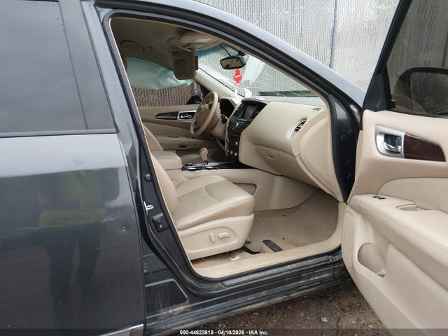 44823919 :رقم المزاد ، 5N1AR2MM6EC701601 vin ، 2014 Nissan Pathfinder Sl مزاد بيع