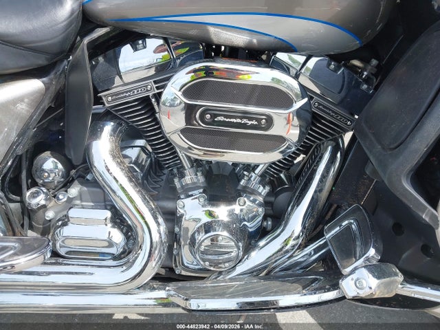 Harley-Davidson Fltruse Cvo Road Glide 2016 1HD1TAN11GB950710 Image 8