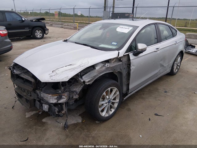 Ford Fusion Hybrid Se 2019 3FA6P0LU7KR106619 Image 2