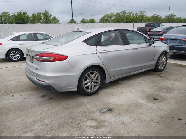 Ford Fusion Hybrid Se 2019 3FA6P0LU7KR106619 Image 4