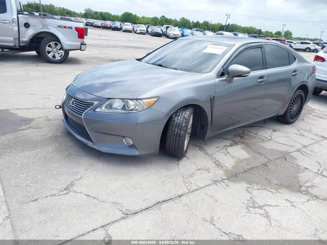 44824050 :رقم المزاد ، JTHBK1GG7D2076870 vin ، 2013 Lexus Es 350 مزاد بيع