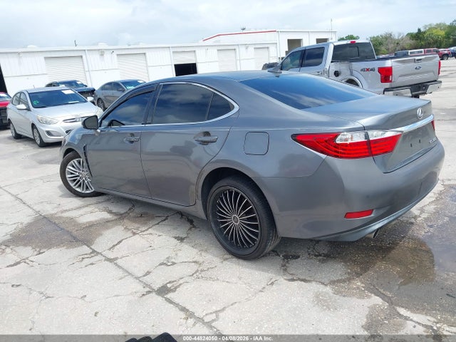 44824050 :رقم المزاد ، JTHBK1GG7D2076870 vin ، 2013 Lexus Es 350 مزاد بيع