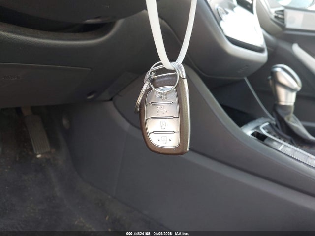 2022 Hyundai Ioniq Plug-in Hybrid Se მანქანა იყიდება აუქციონზე, vin: KMHC65LD2NU283469, აუქციონის ნომერი: 44824108
