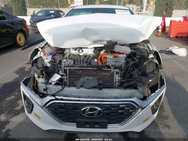 2022 Hyundai Ioniq Plug-in Hybrid Se მანქანა იყიდება აუქციონზე, vin: KMHC65LD2NU283469, აუქციონის ნომერი: 44824108
