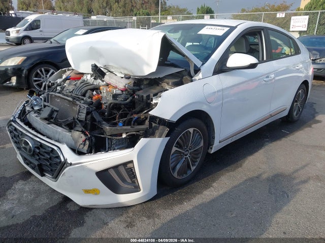 2022 Hyundai Ioniq Plug-in Hybrid Se მანქანა იყიდება აუქციონზე, vin: KMHC65LD2NU283469, აუქციონის ნომერი: 44824108