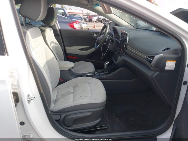 2022 Hyundai Ioniq Plug-in Hybrid Se მანქანა იყიდება აუქციონზე, vin: KMHC65LD2NU283469, აუქციონის ნომერი: 44824108