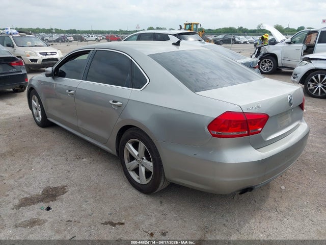 Продаж на аукціоні авто 2014 Volkswagen Passat 1.8t Wolfsburg Edition, vin: 1VWAS7A33EC033996, номер лоту: 44824114