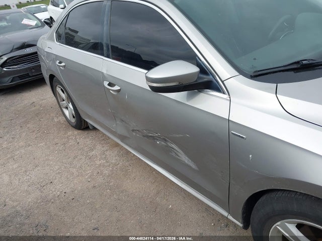 Продаж на аукціоні авто 2014 Volkswagen Passat 1.8t Wolfsburg Edition, vin: 1VWAS7A33EC033996, номер лоту: 44824114