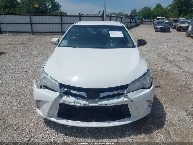4T1BD1FK9GU197373 Toyota Camry Hybrid Le