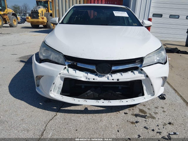 4T1BD1FK9GU197373 Toyota Camry Hybrid Le