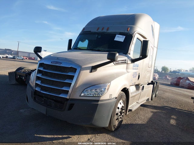 Продаж на аукціоні авто 2020 Freightliner New Cascadia 126, vin: 3AKJHHDR3LSLG4820, номер лоту: 44824125