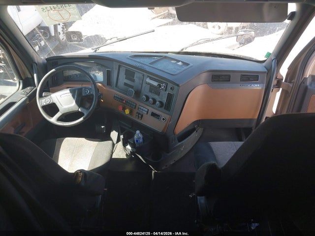 Продаж на аукціоні авто 2020 Freightliner New Cascadia 126, vin: 3AKJHHDR3LSLG4820, номер лоту: 44824125