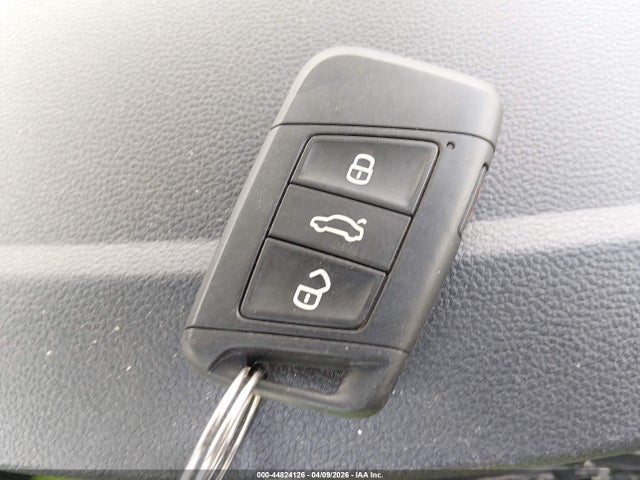 Продажа на аукционе авто 2024 Volkswagen Taos 1.5t S, vin: 3VV5X7B29RM020333, номер лота: 44824126