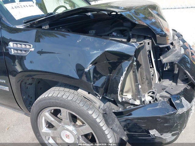Aukcja sprzedaży 2013 Cadillac Escalade Esv Luxury, vin: 1GYS3HEF1DR151503, numer aukcji: 44824140