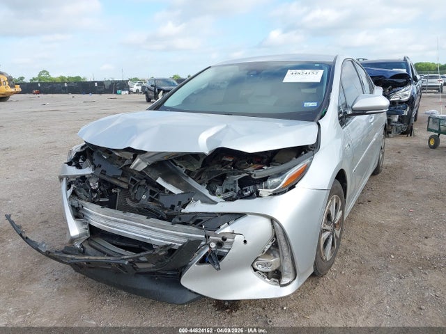 Продажа на аукционе авто 2018 Toyota Prius Prime Advanced, vin: JTDKARFP4J3089523, номер лота: 44824152