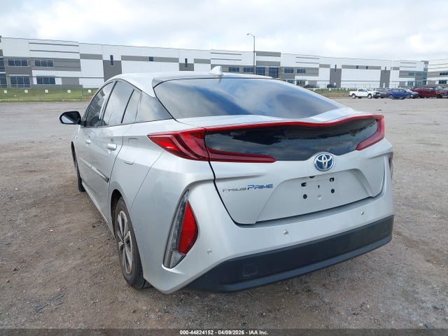 Продажа на аукционе авто 2018 Toyota Prius Prime Advanced, vin: JTDKARFP4J3089523, номер лота: 44824152