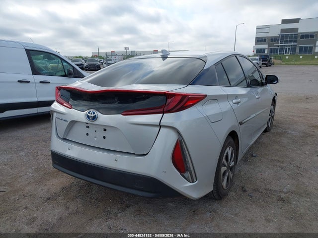 Продажа на аукционе авто 2018 Toyota Prius Prime Advanced, vin: JTDKARFP4J3089523, номер лота: 44824152