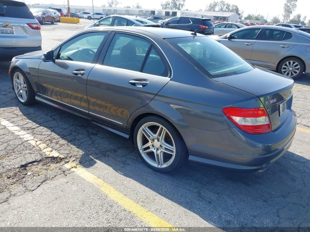 44824178 :رقم المزاد ، WDDGF5EB7AF394251 vin ، 2010 Mercedes-benz C 300 Sport مزاد بيع