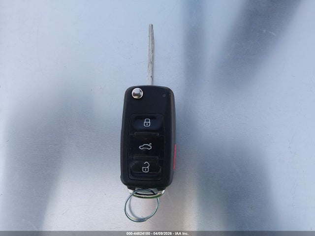 Aukcja sprzedaży 2013 Volkswagen Passat 2.5l Se, vin: 1VWBP7A32DC043827, numer aukcji: 44824180