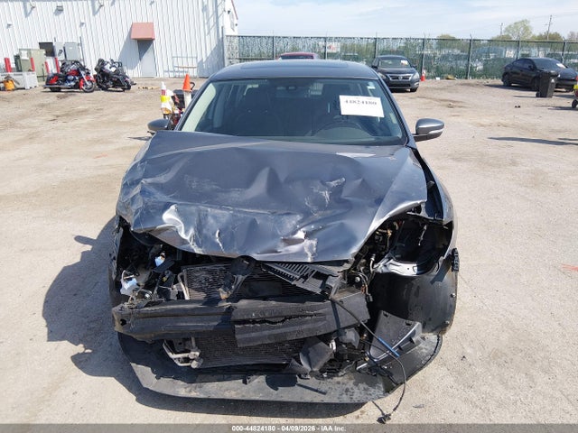 Aukcja sprzedaży 2013 Volkswagen Passat 2.5l Se, vin: 1VWBP7A32DC043827, numer aukcji: 44824180